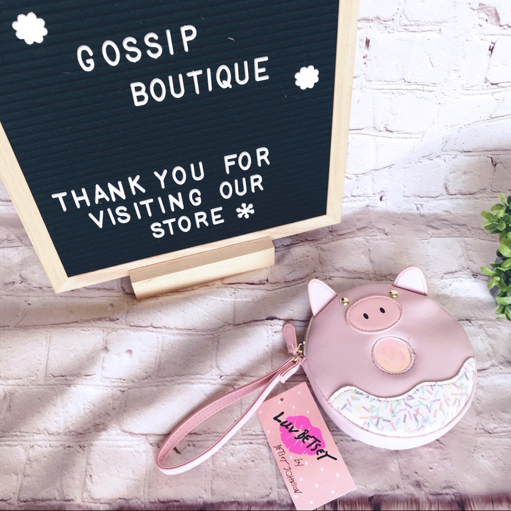 NWT Luv Betsey Pink Piggy Wristlet